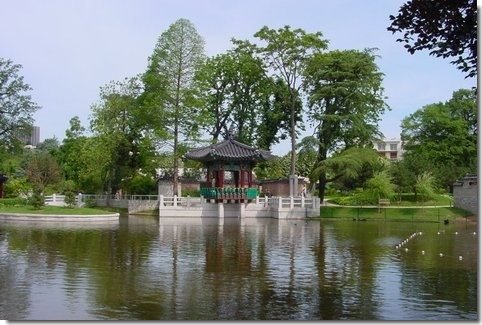 The Most Beautiful Parks and Gardens in Paris for a Nature Break, Bois de Boulogne: Paris’s Largest Park