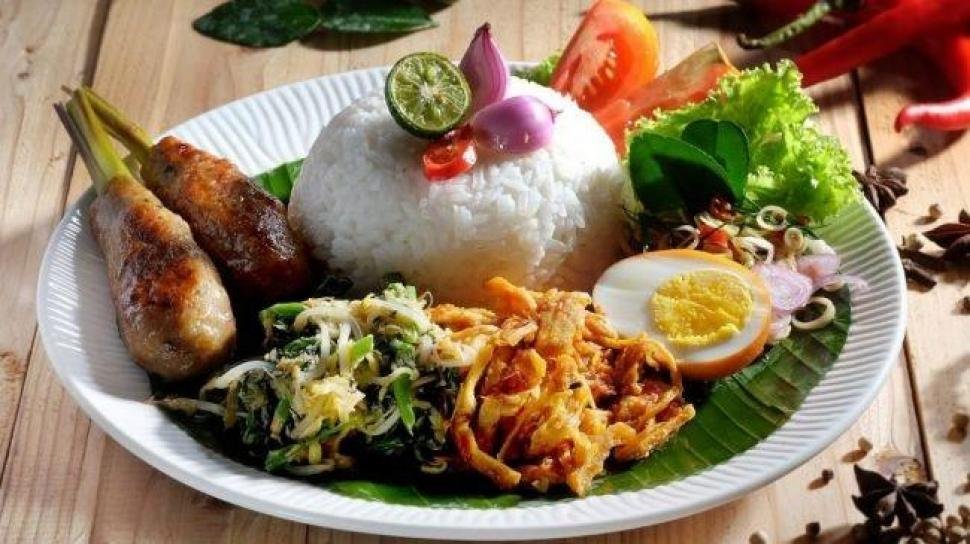 Balinese Cuisine,Uncover Bali's Culinary Treasures : Nasi Campur (Mixed Rice)