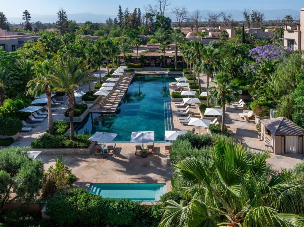 Best Hotels and Riads in Marrakech: Luxury Resorts: Opulence on the Outskirts