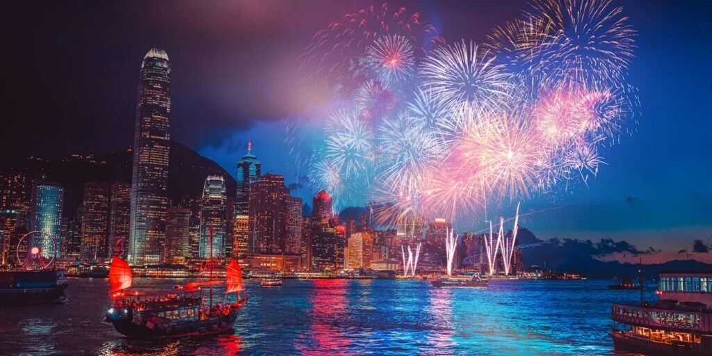 Hong Kong: Victoria Harbour Fireworks