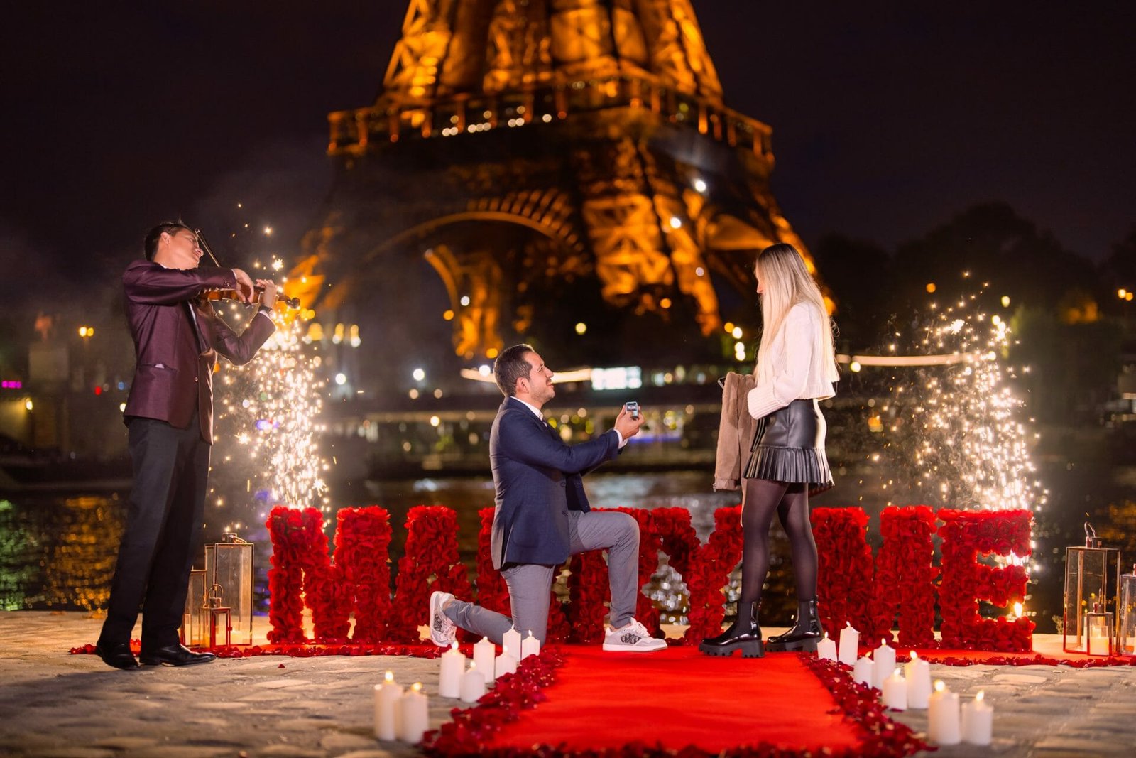How to Organize a Romantic Trip to Paris in 2025 : Plan a Surprise Proposal or Celebration