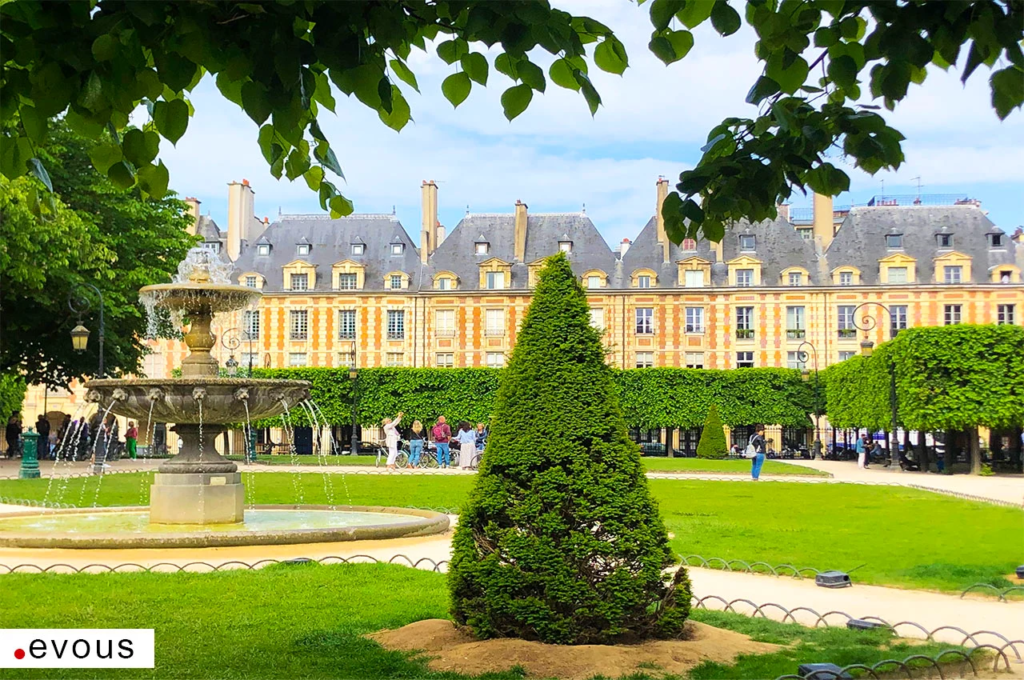 The Perfect Neighborhoods to Stay in Paris: Le Marais, A Vibrant District for Shopping and Nightlife